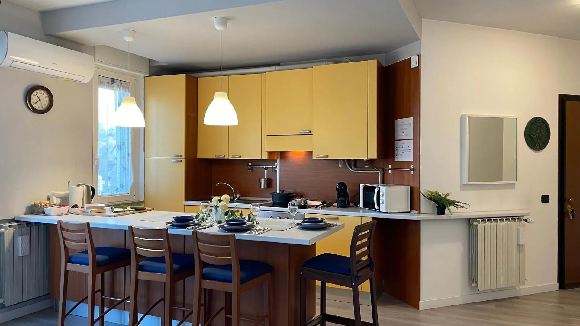Apartment Bnbook Bilo Malpensa 2 Cardano Al Campo Italy
